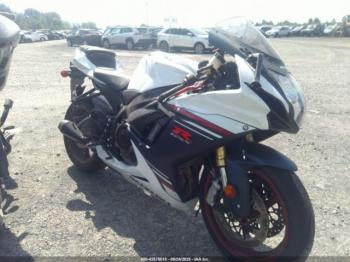  Salvage Suzuki Gsx-r750
