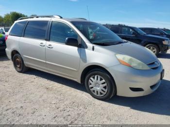  Salvage Toyota Sienna