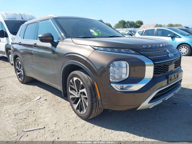  Salvage Mitsubishi Outlander