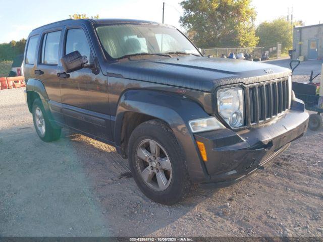  Salvage Jeep Liberty