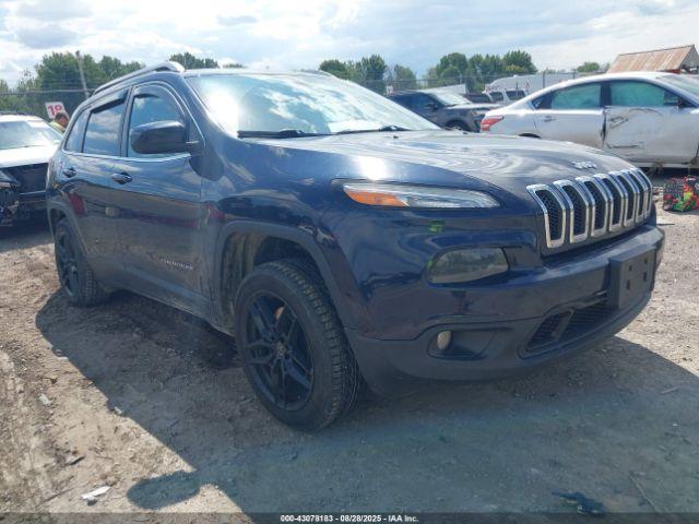  Salvage Jeep Cherokee