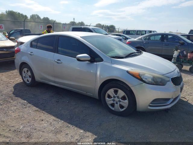  Salvage Kia Forte