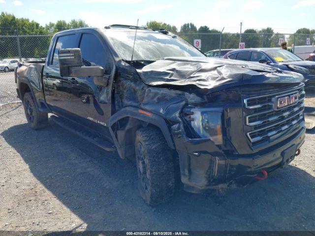  Salvage General Motors Sierra 2500HD
