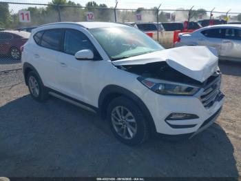  Salvage Hyundai TUCSON