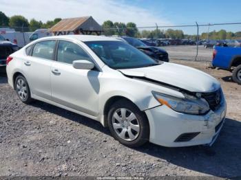  Salvage Nissan Altima