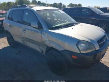  Salvage Hyundai TUCSON
