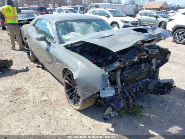 Salvage Dodge Challenger