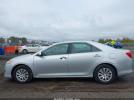 Toyota Camry Le Image 9
