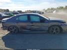 Toyota Camry Se Awd Image 2