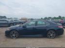 Toyota Camry Se Image 11