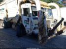 Peterbilt 320 Image 12