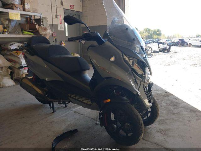  Salvage Vespa Piaggio