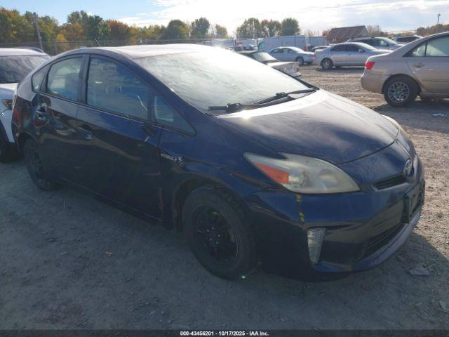  Salvage Toyota Prius
