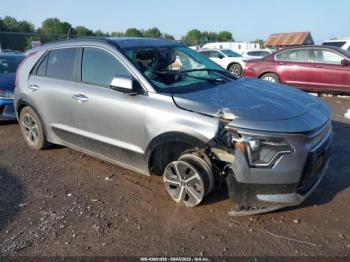  Salvage Kia Niro