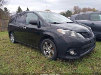  Salvage Toyota Sienna