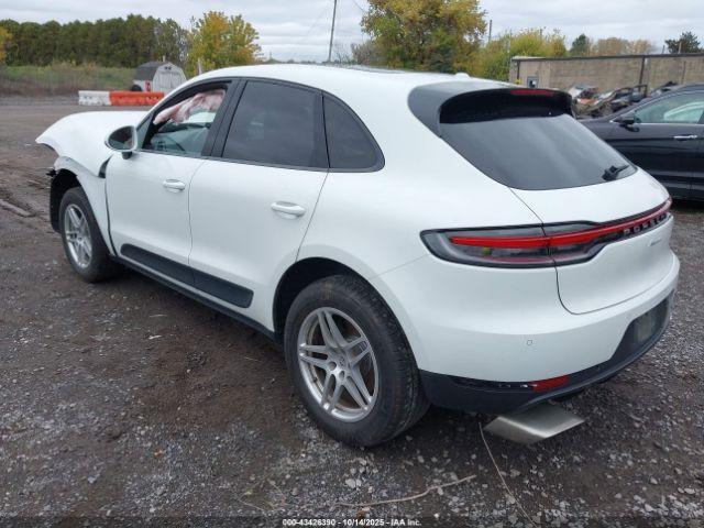 Porsche Macan Image 16