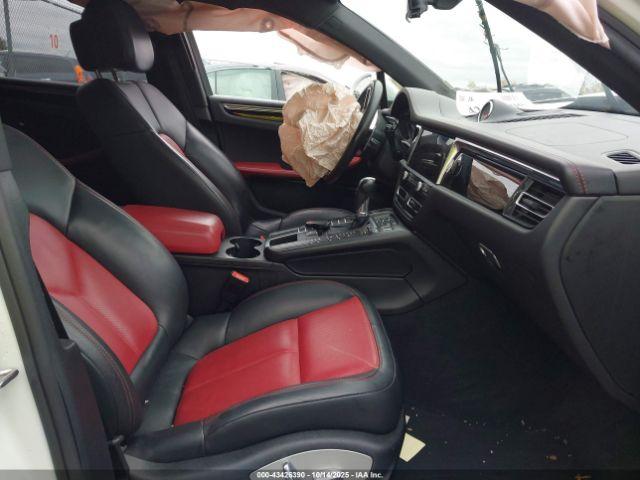 Porsche Macan Image 17