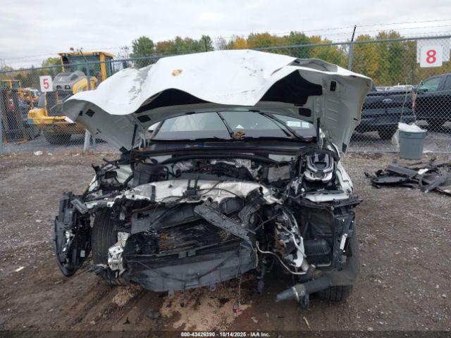 Porsche Macan Image 13