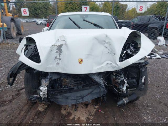 Porsche Macan Image 9