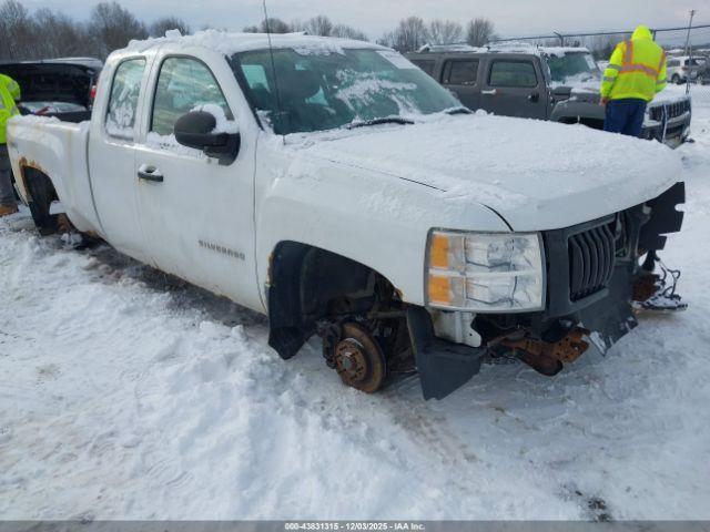  Salvage Chevrolet Silverado 1500