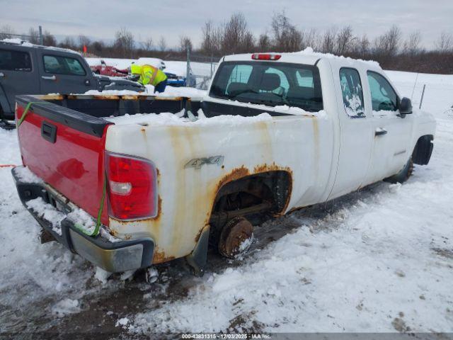 Chevrolet Silverado 1500 Work Truck Image 8
