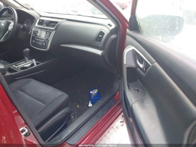 Nissan Altima Image 11