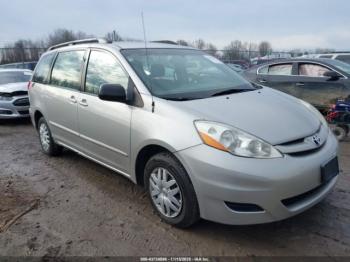  Salvage Toyota Sienna