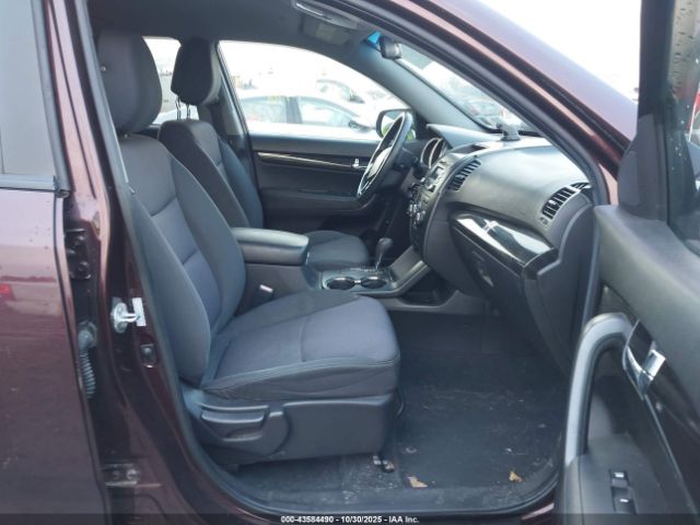 Kia Sorento Lx Image 3