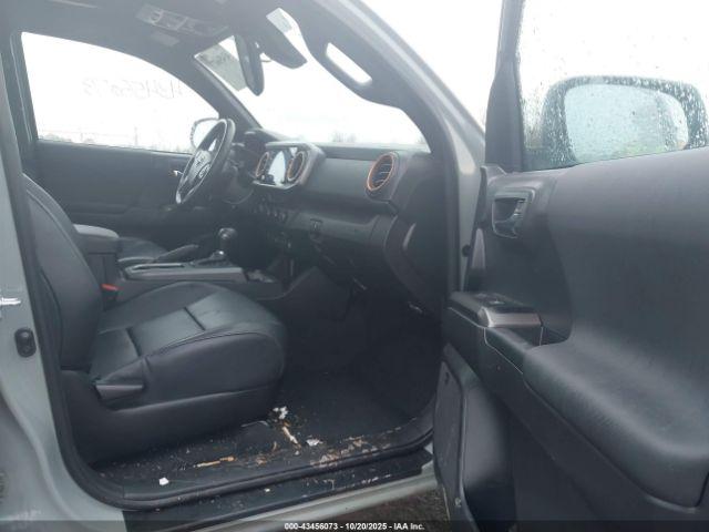 Toyota Tacoma Trd Off Road Image 17