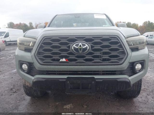 Toyota Tacoma Trd Off Road Image 9