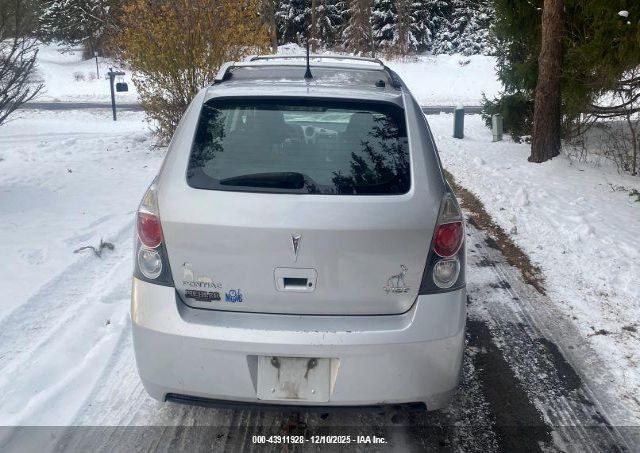 Pontiac Vibe Image 11