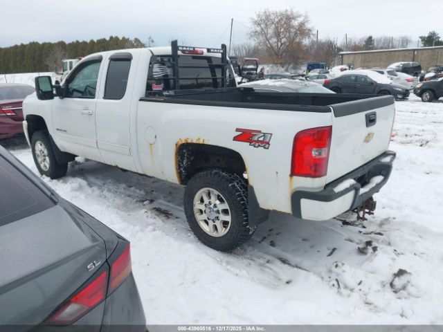Chevrolet Silverado 2500 Lt Image 10