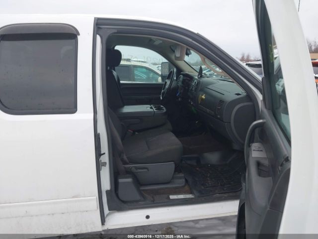 Chevrolet Silverado 2500 Lt Image 9