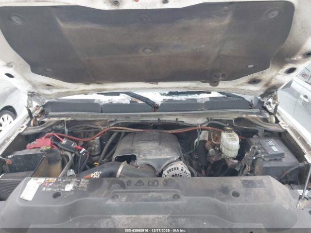 Chevrolet Silverado 2500 Lt Image 14