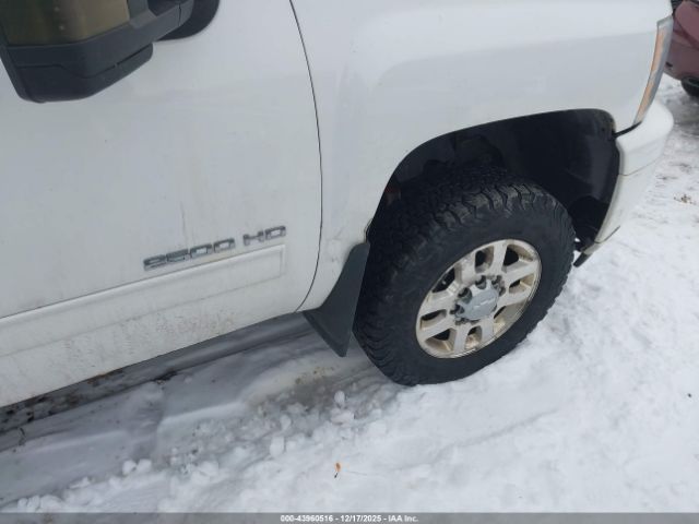 Chevrolet Silverado 2500 Lt Image 15