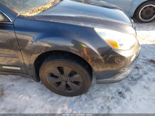 Subaru Outback 2.5i Limited Image 14