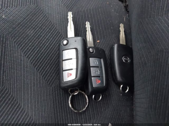 Nissan Rogue S Image 7