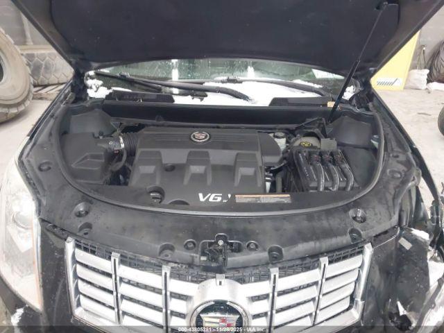 Cadillac SRX Premium Collection Image 6