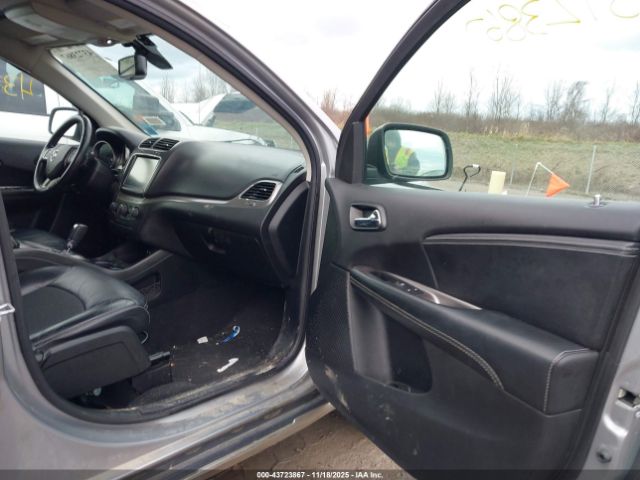 Dodge Journey Crossroad Image 8