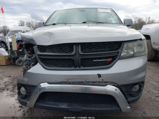 Dodge Journey Crossroad Image 14
