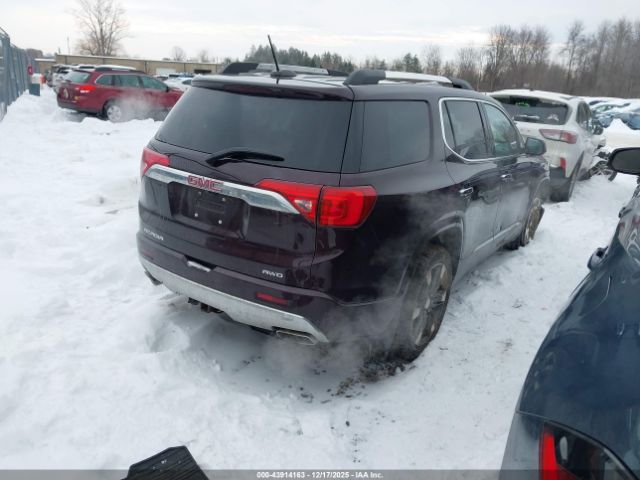 GMC Acadia Denali Image 5