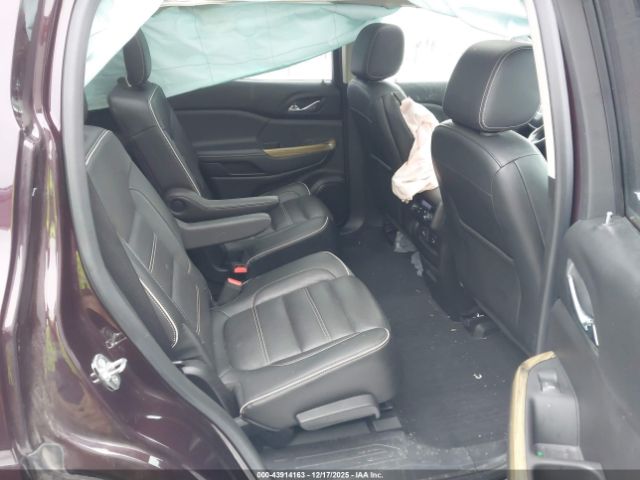 GMC Acadia Denali Image 7