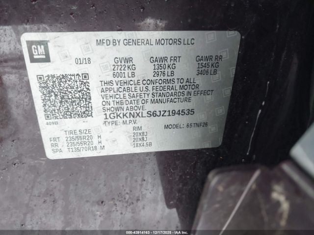 GMC Acadia Denali Image 8