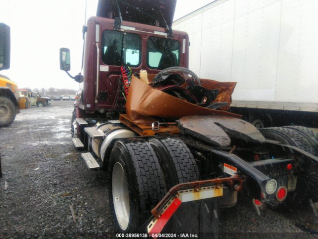 Freightliner Cascadia 113 Image 9