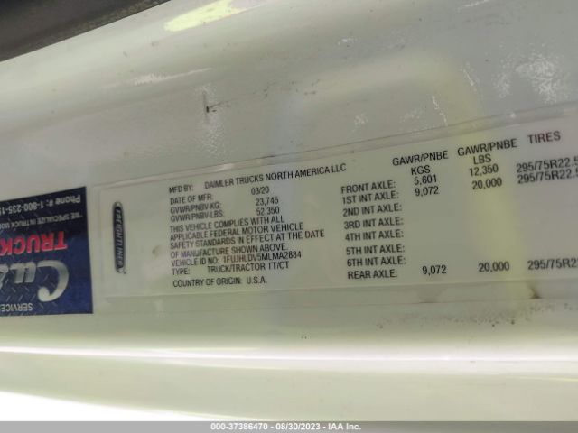 Freightliner Cascadia 126 Image 11