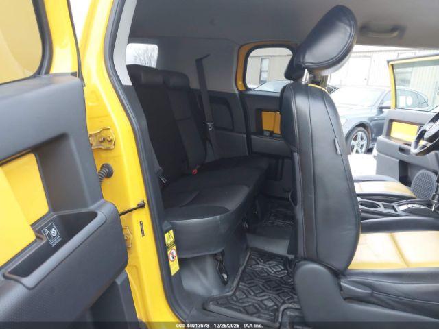 Toyota FJ Cruiser Image 5