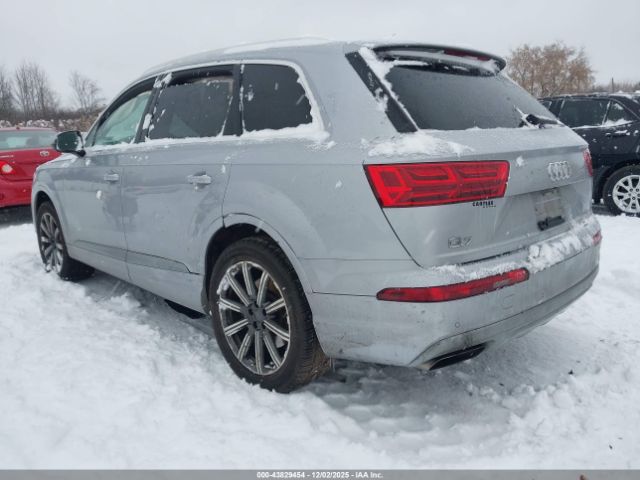 Audi Q7 Image 4