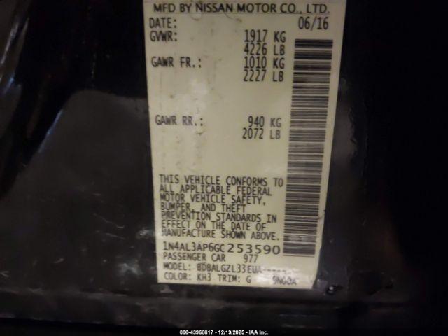 Nissan Altima Image 9