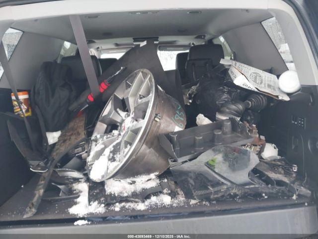 GMC Yukon Slt Image 14