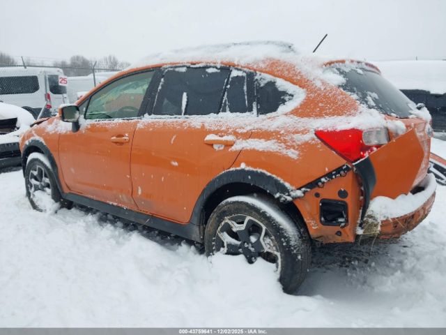 Subaru Crosstrek 2.0i Premium Image 4